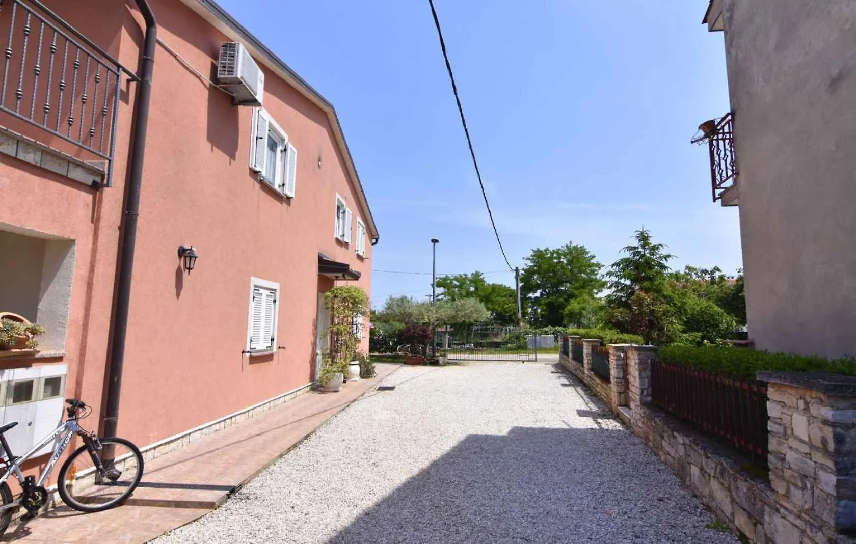 Apartments With A Parking Space Djuba, Umag - 22548